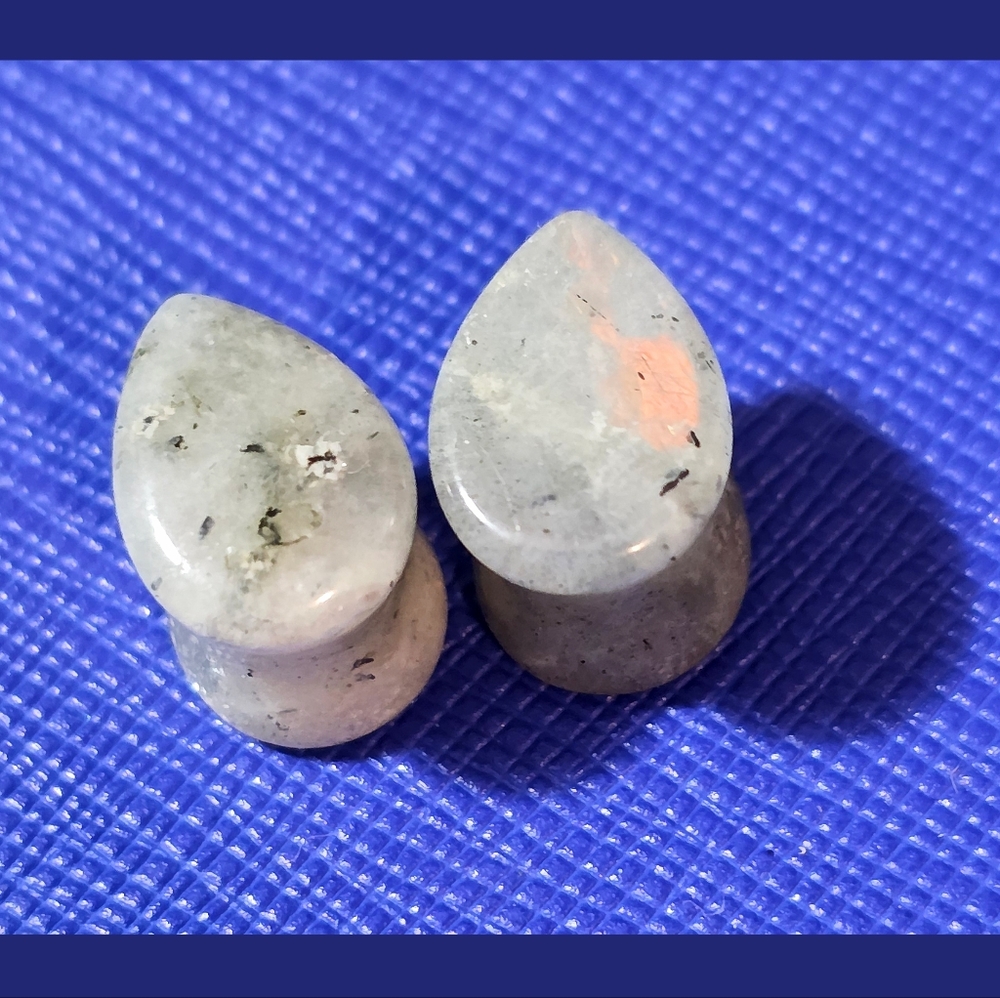Labradorite - Double Flare Teardrop Plugs 00g or 10mm